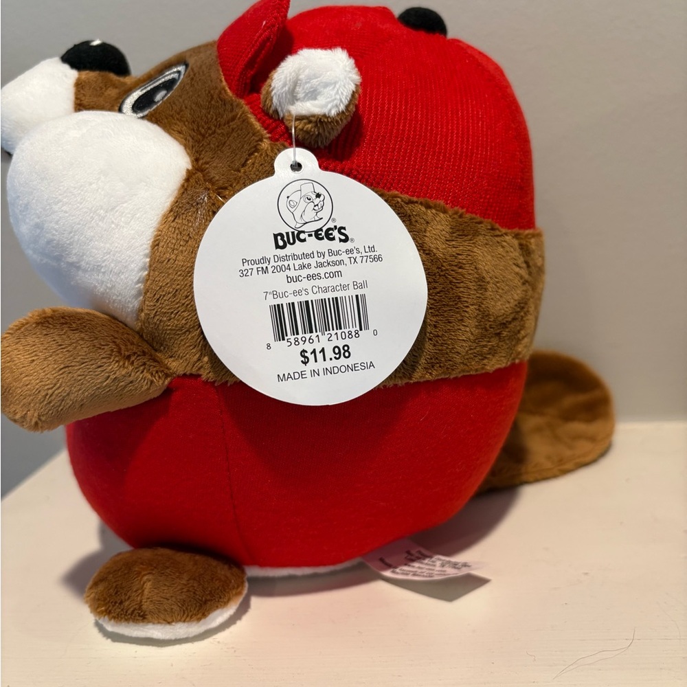 Buc-ee’s plush beaver NWT - Picture 3 of 13